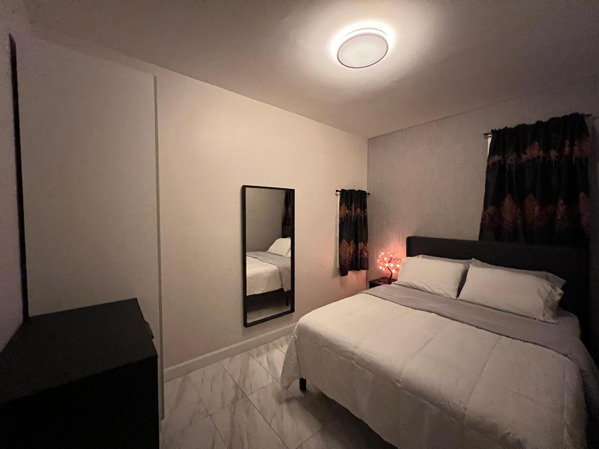 3 Bedrooms In 2Nd Floor Modern Brooklyn Home, Close To J Train Ню Йорк Екстериор снимка