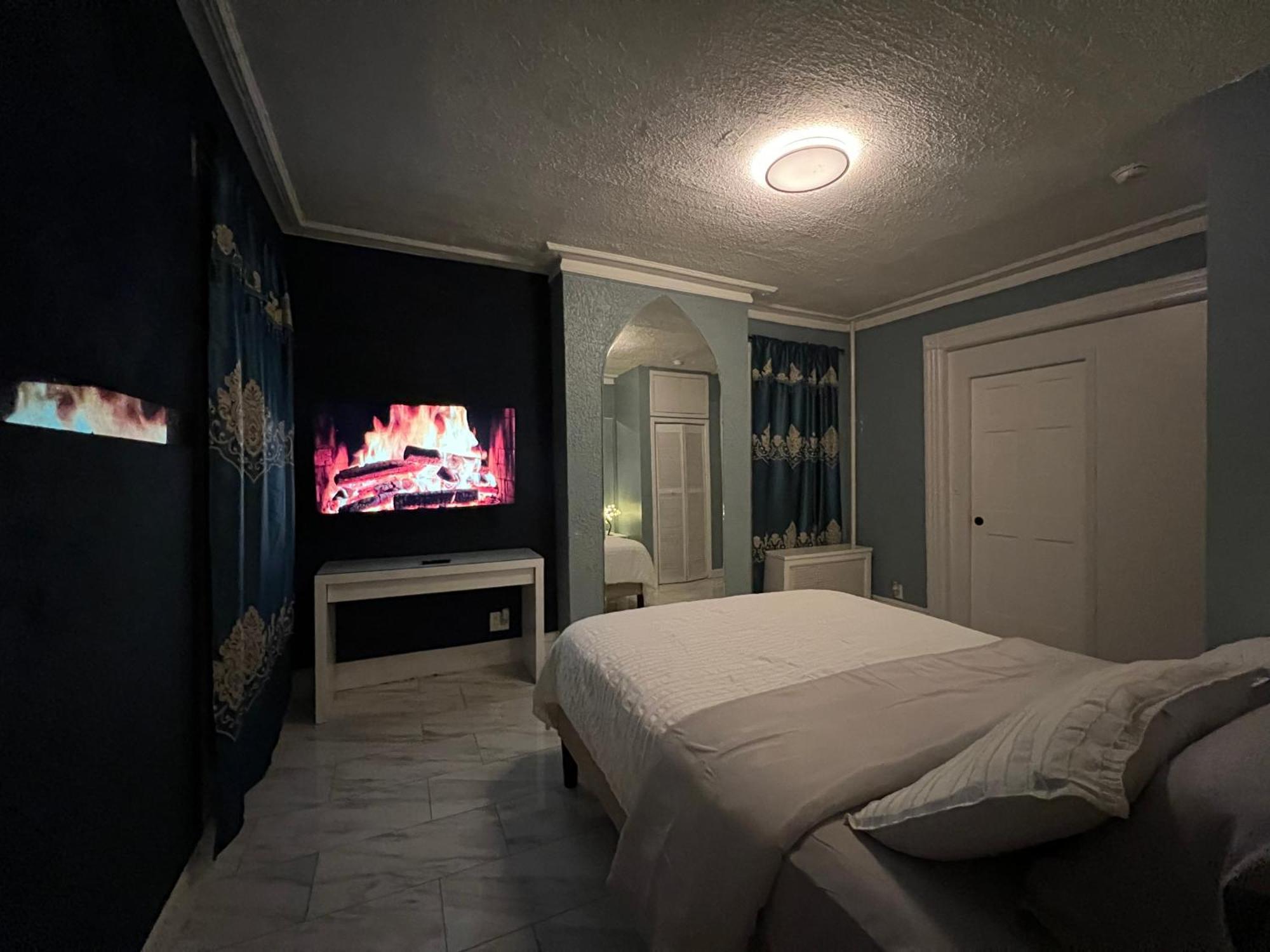3 Bedrooms In 2Nd Floor Modern Brooklyn Home, Close To J Train Ню Йорк Екстериор снимка